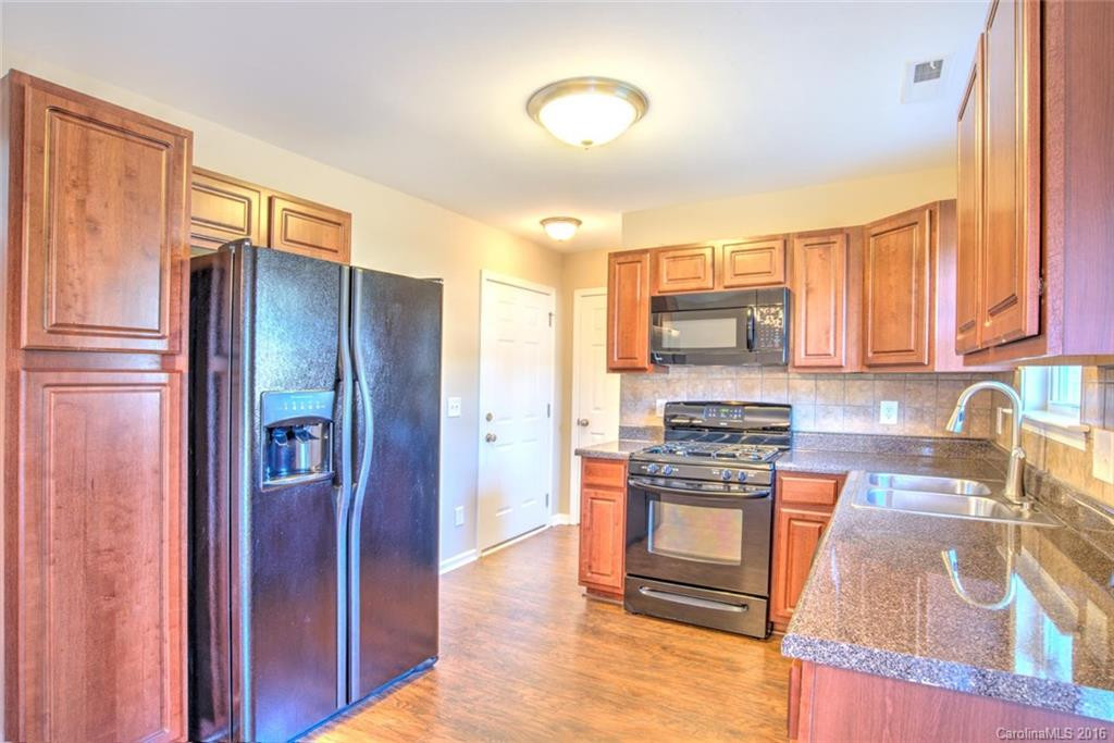 18 Torrington Avenue #28 - Photo 8