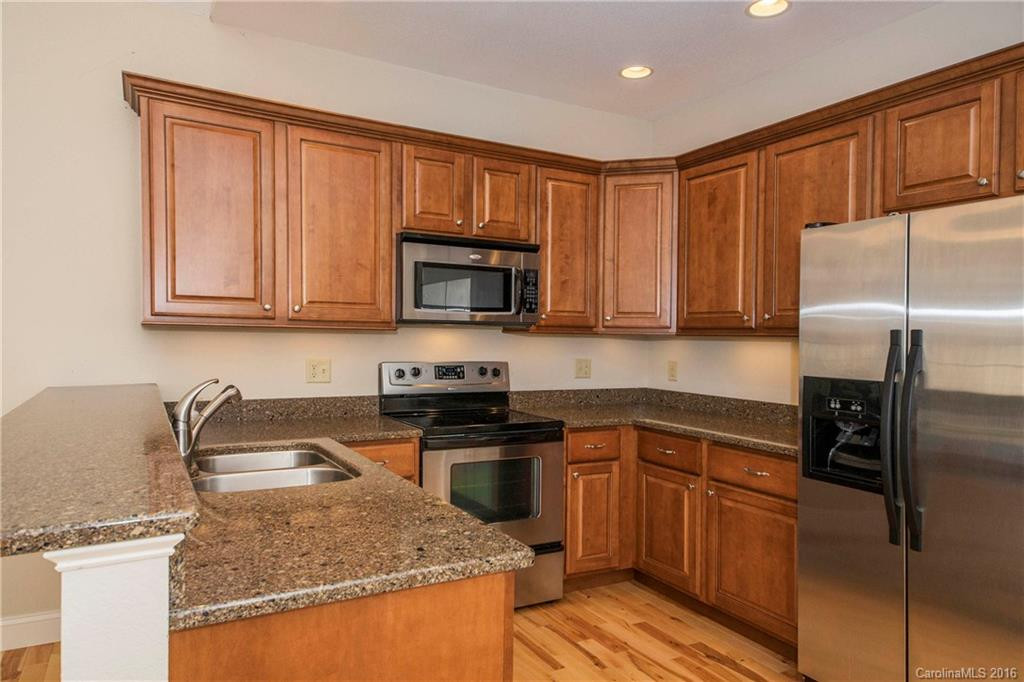 37 Sapling Lane #8 - Photo 10