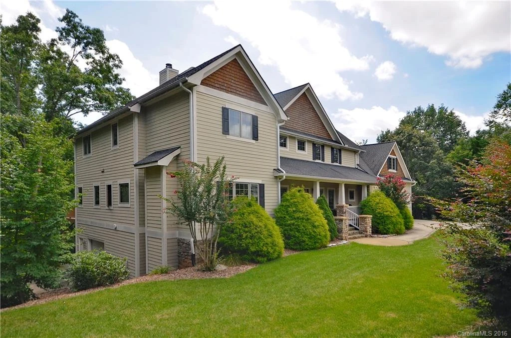 18 Cromwell Lane