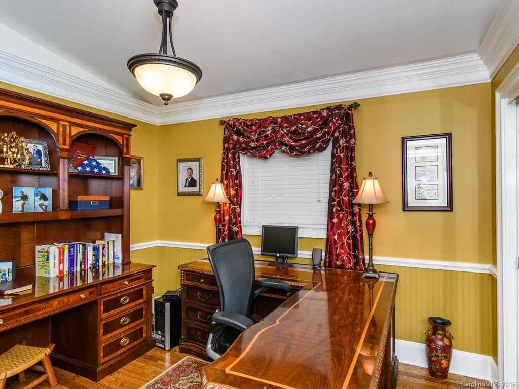 18 Main Street - Photo 11