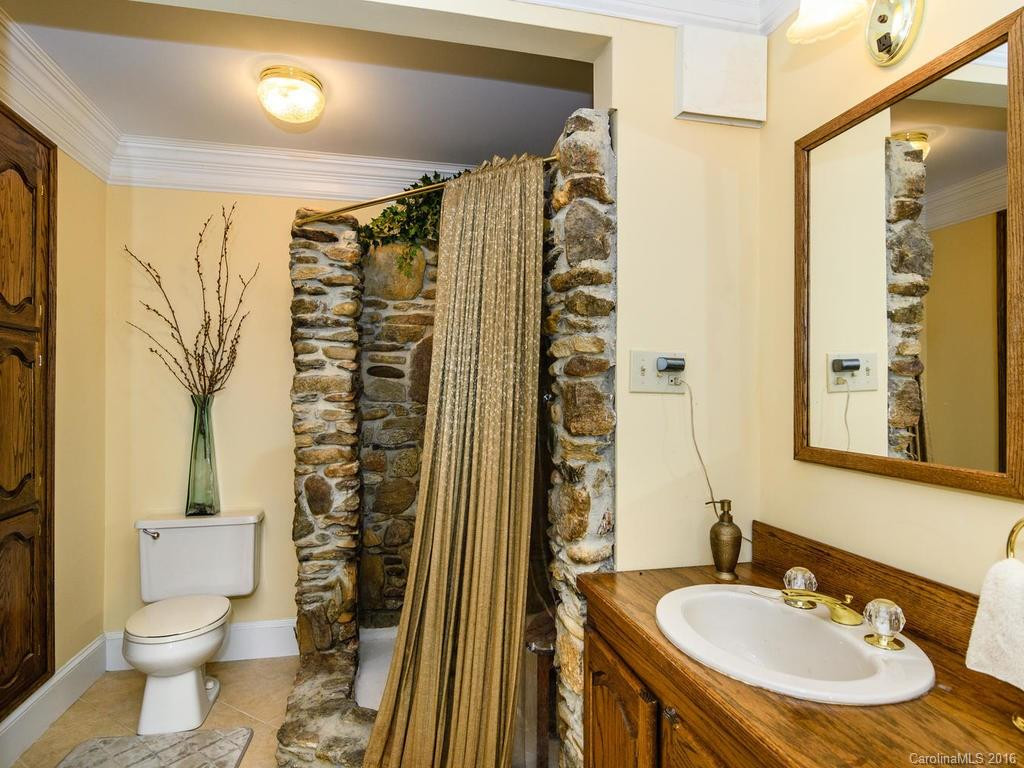 18 Main Street - Photo 14