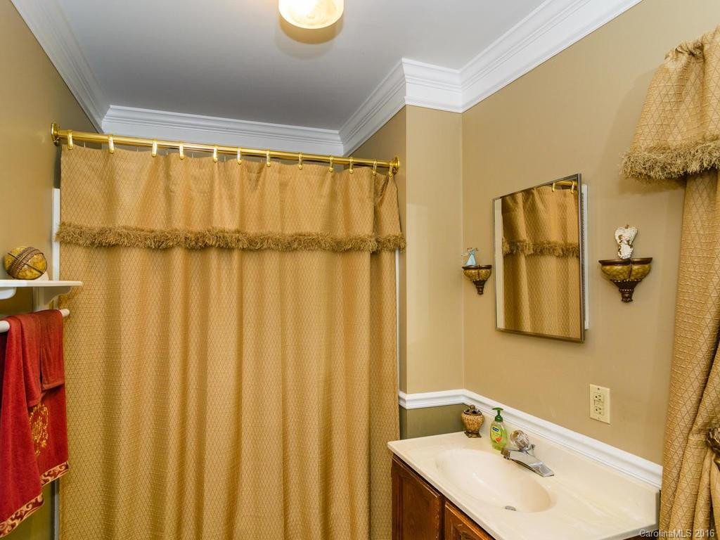 18 Main Street - Photo 19
