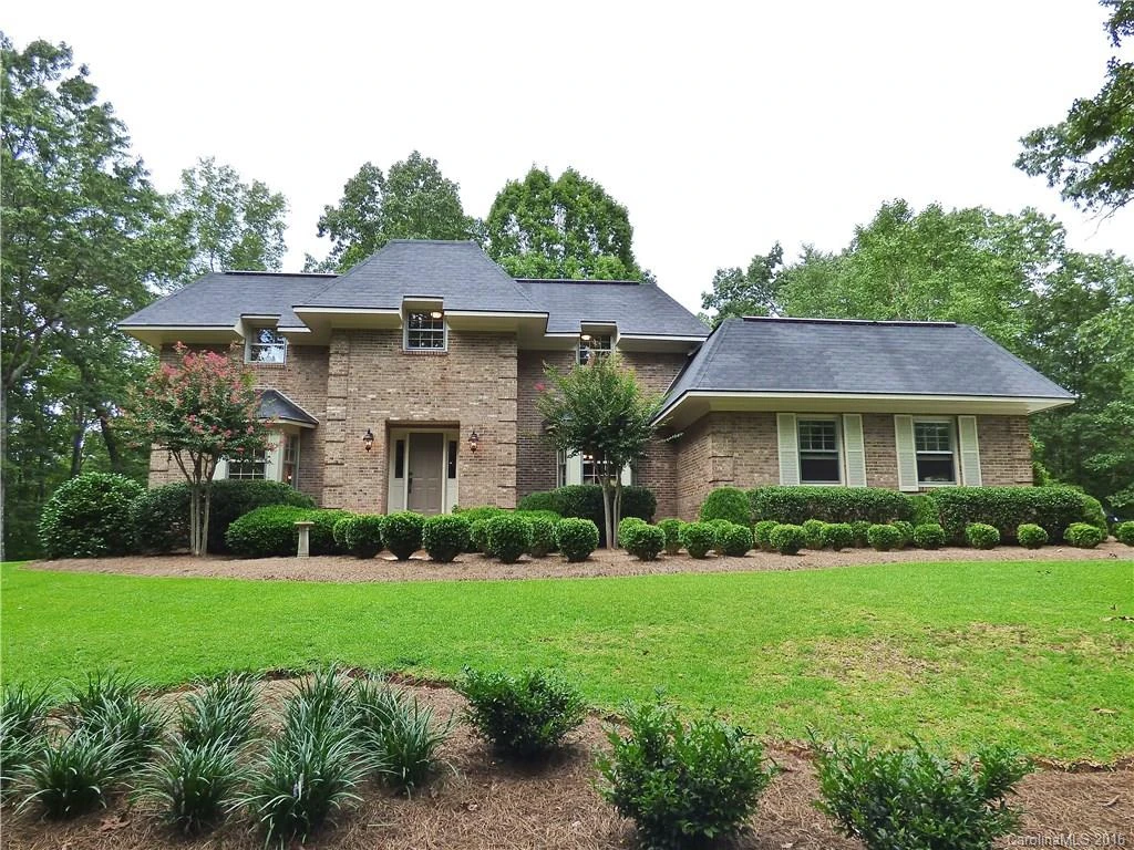133 Coachman Lane #13