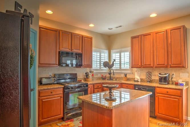 88 Roanoke Road - Photo 8