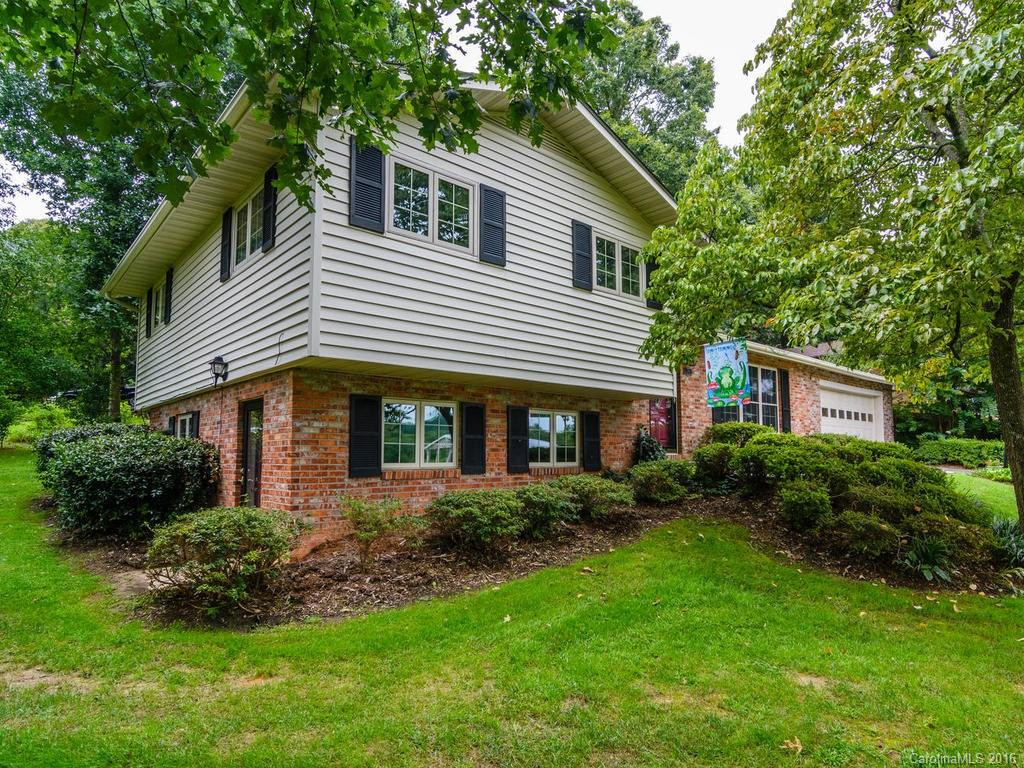 101 Pinehurst Drive - Photo 2