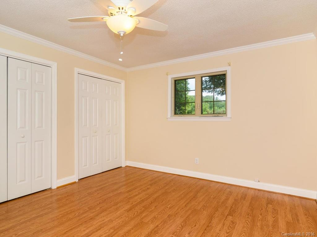 101 Pinehurst Drive - Photo 12