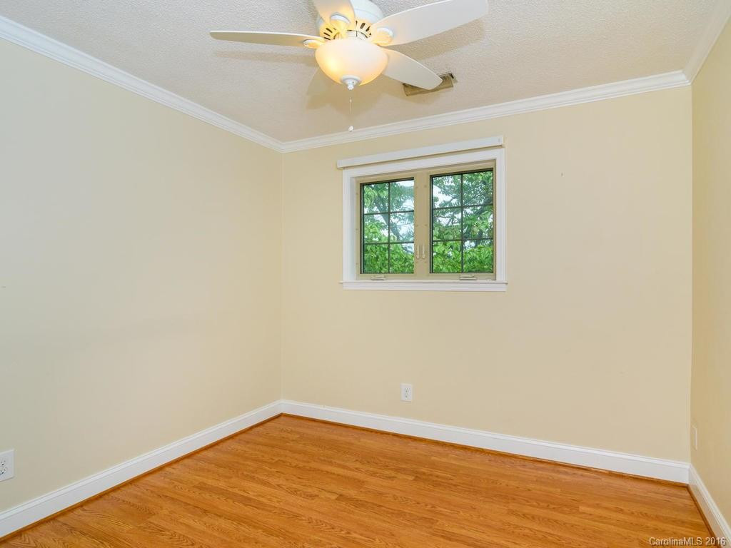 101 Pinehurst Drive - Photo 13