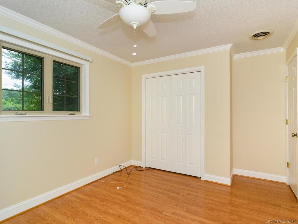101 Pinehurst Drive - Photo 14
