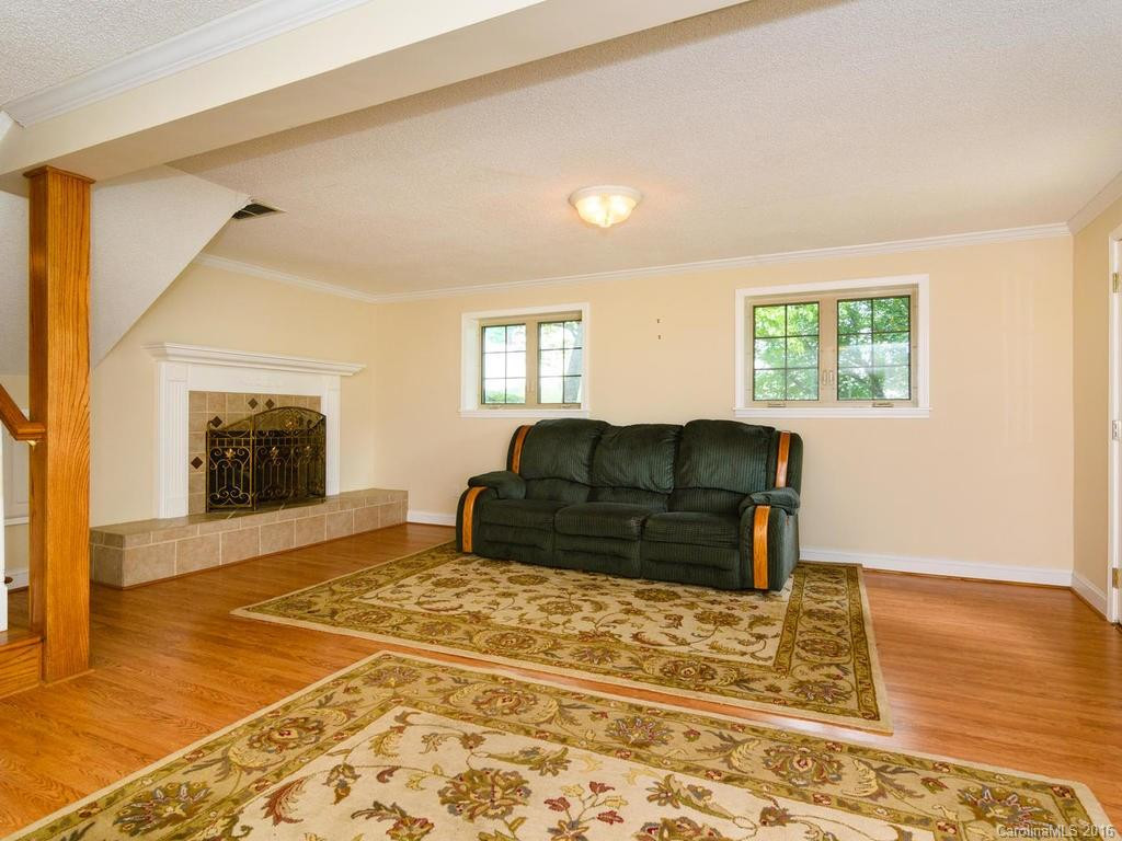101 Pinehurst Drive - Photo 16