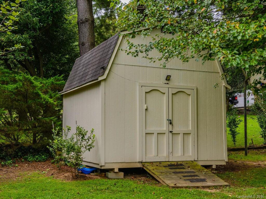 101 Pinehurst Drive - Photo 22
