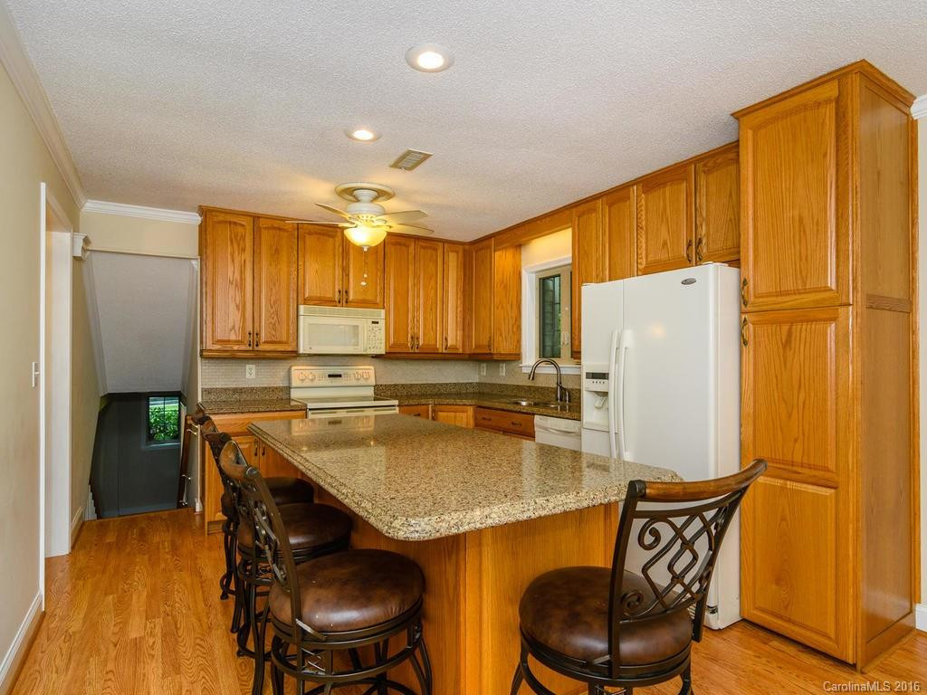 101 Pinehurst Drive - Photo 9