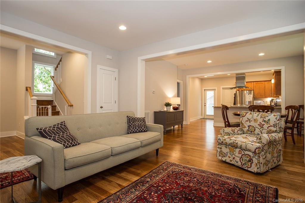 98 Barnard Avenue - Photo 5