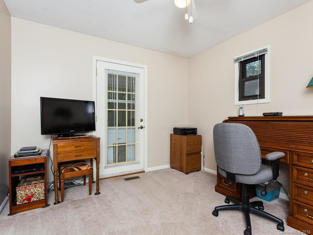 135 Serenity Circle - Photo 11