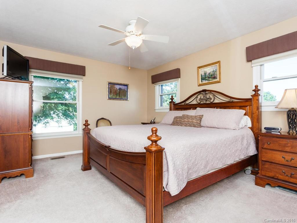 135 Serenity Circle - Photo 9