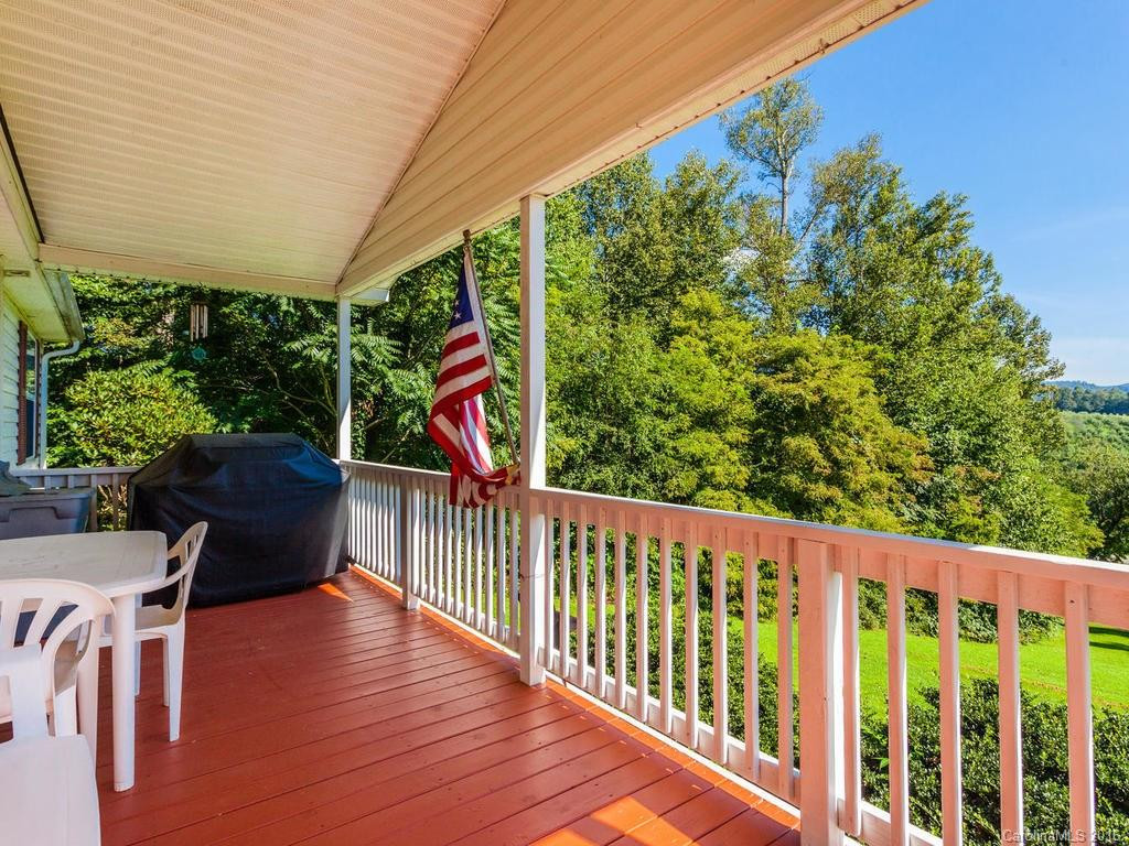 842 Apple Valley Road - Photo 4