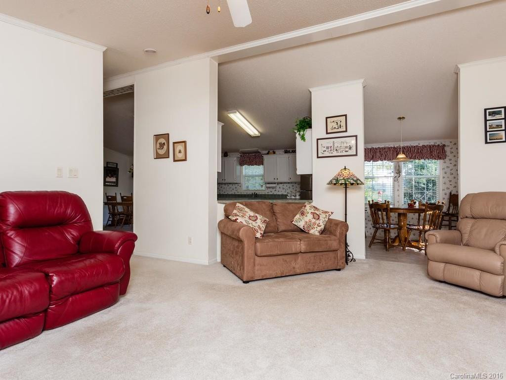 842 Apple Valley Road - Photo 7