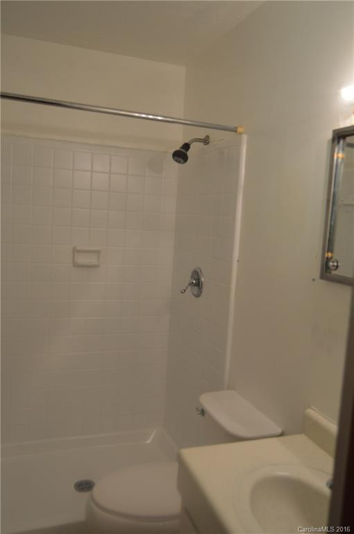 205 Ewart Drive - Photo 13