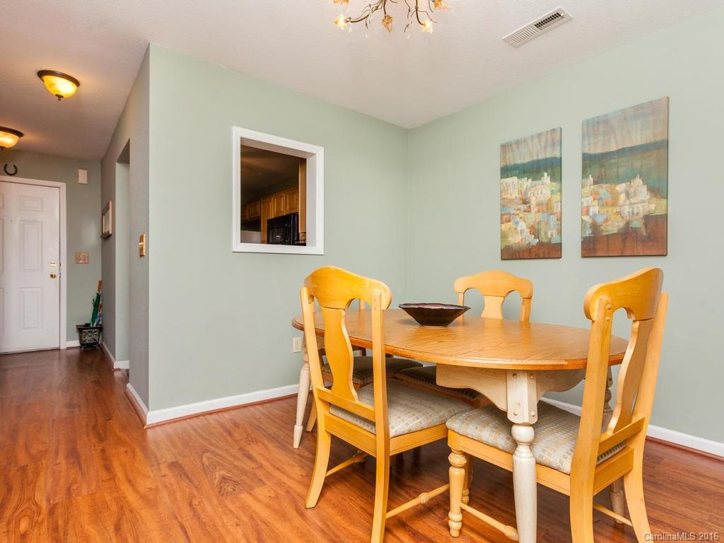 402 Carlyle Way #402/D - Photo 9