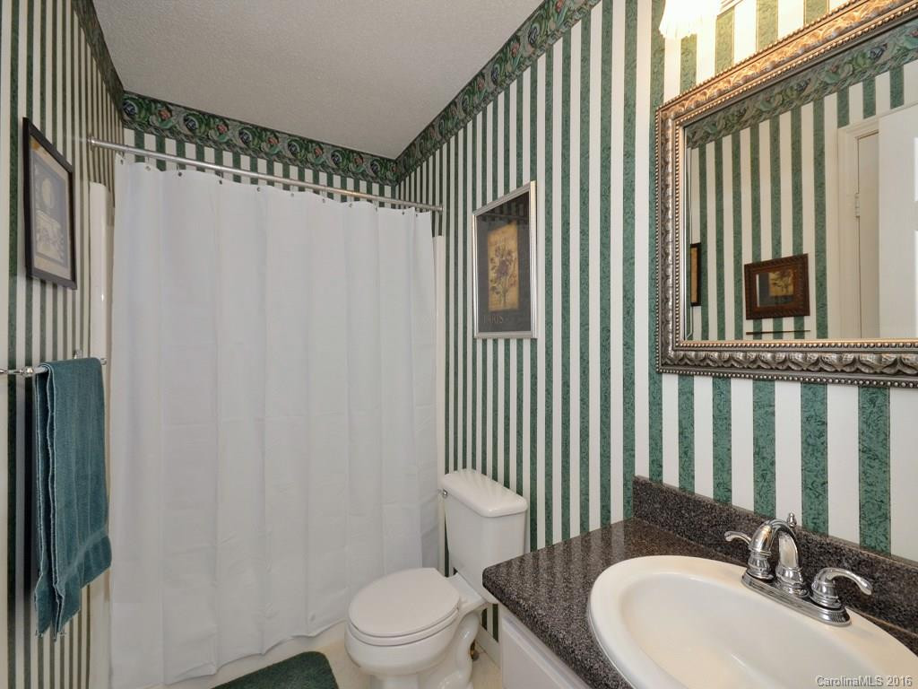 207 Ferguson Drive - Photo 8