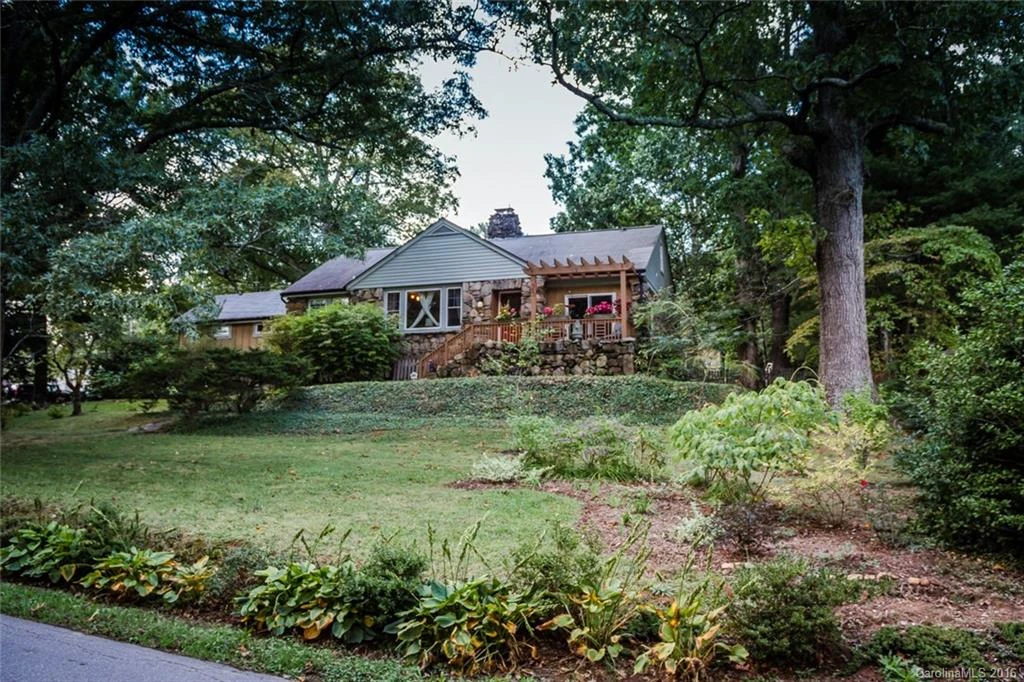 25 Mineral Springs Road