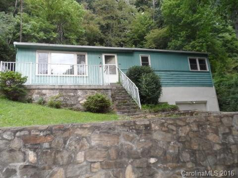 558 Miami Drive - Photo 2