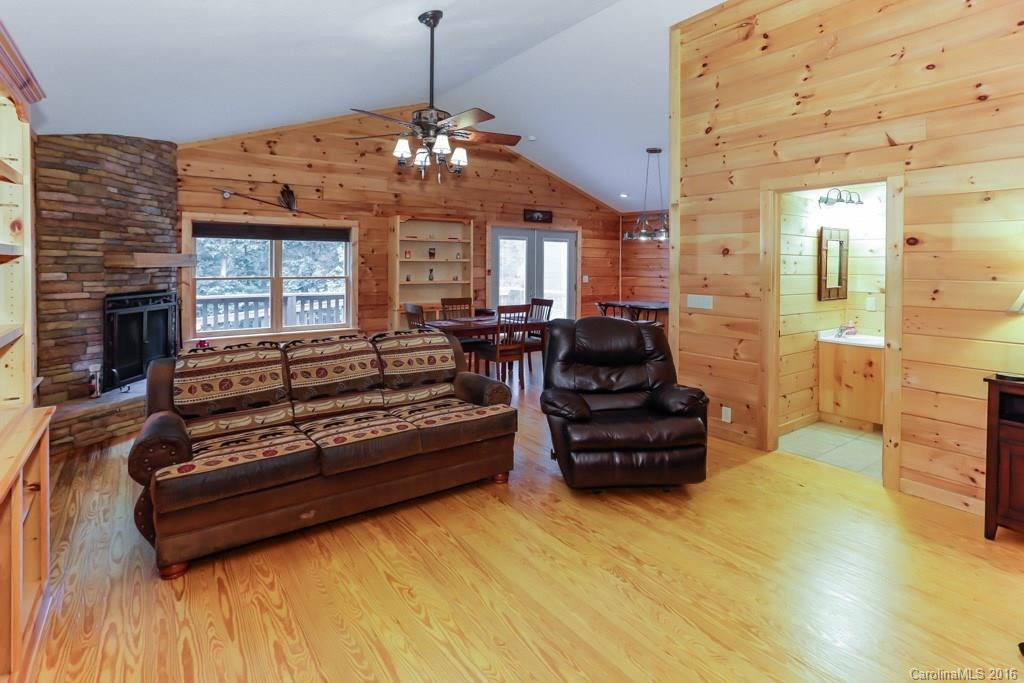 131 Overstone Drive - Photo 8