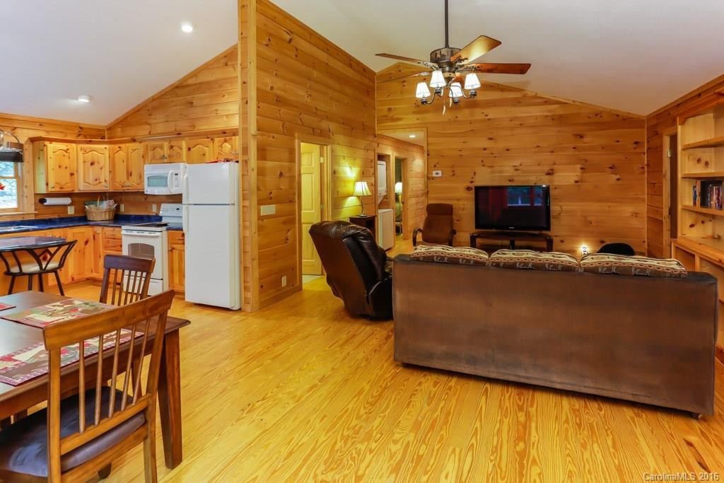 131 Overstone Drive - Photo 10