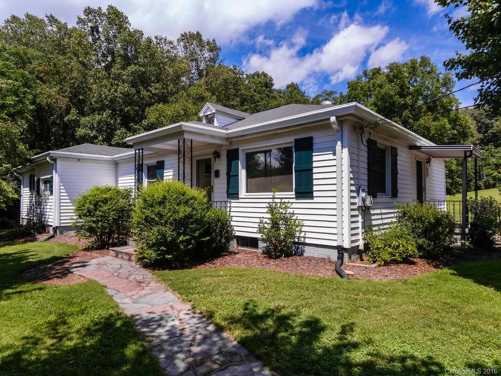 39 Indian Trail Road