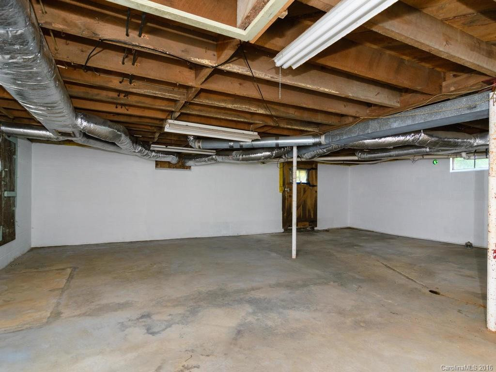 39 Indian Trail Road - Photo 18
