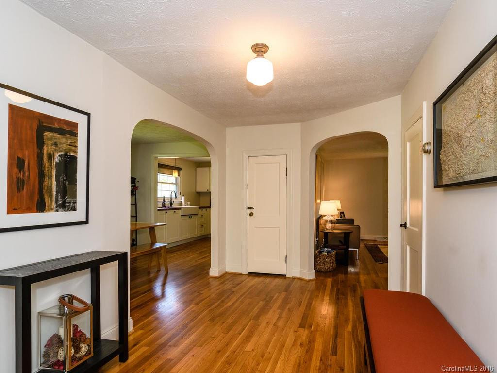 39 Indian Trail Road - Photo 5