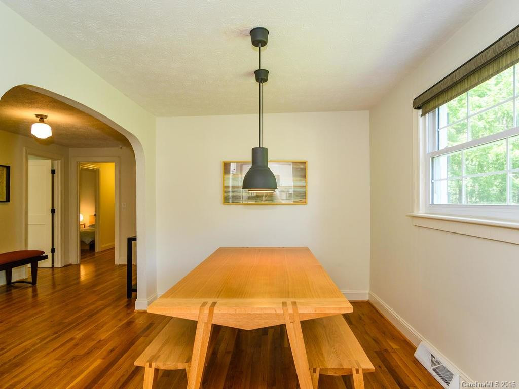 39 Indian Trail Road - Photo 7
