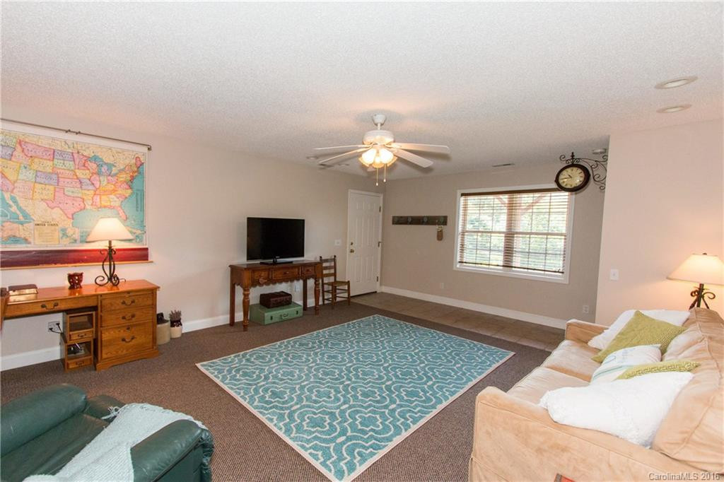 52 Sugar Hill Drive #10 - Photo 17