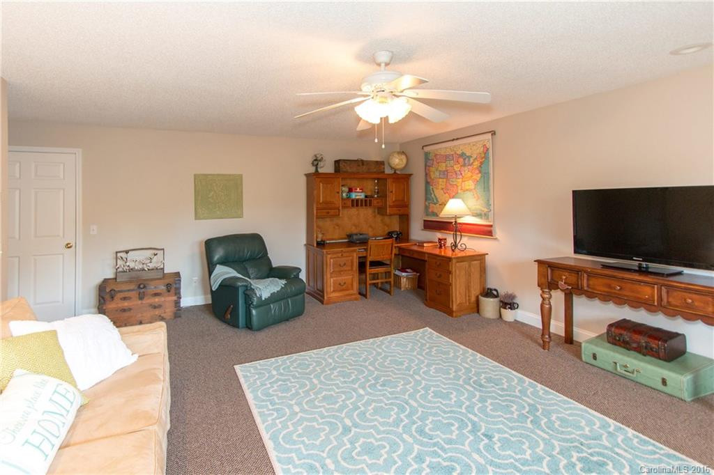 52 Sugar Hill Drive #10 - Photo 18
