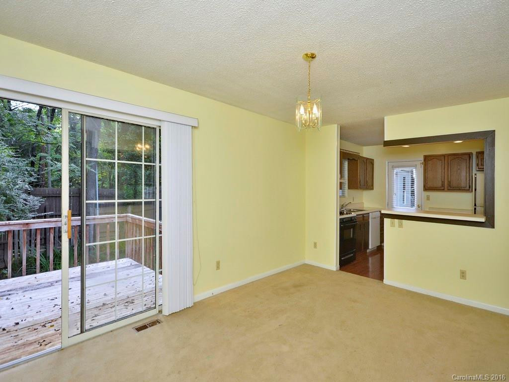 432 Courtland Boulevard - Photo 3