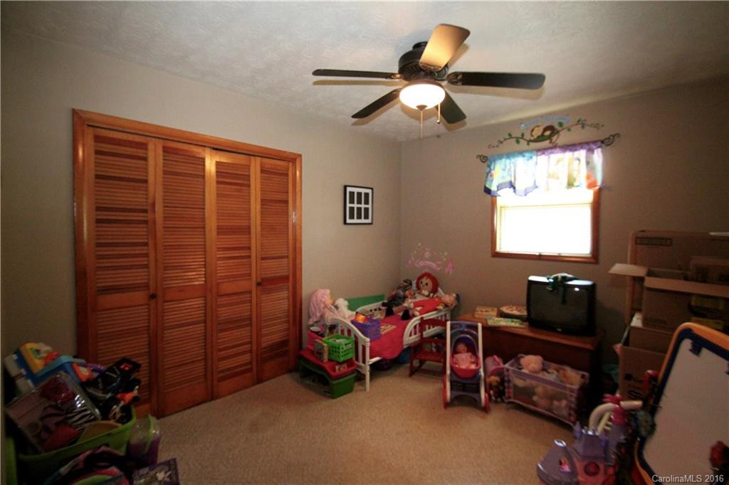 181 Davis Cove Road #18 - Photo 12