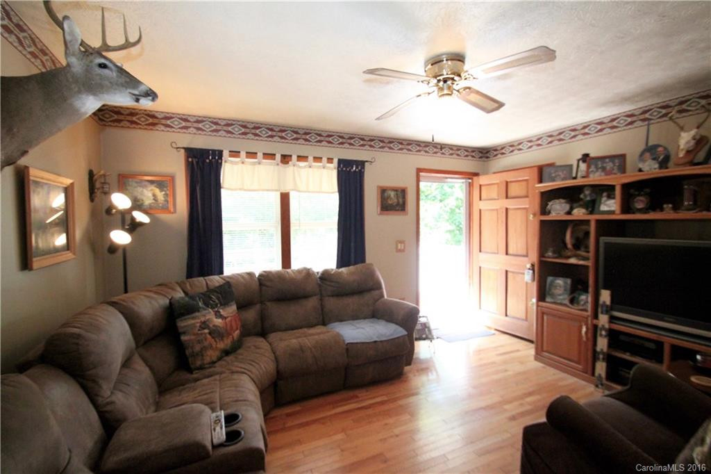 181 Davis Cove Road #18 - Photo 3