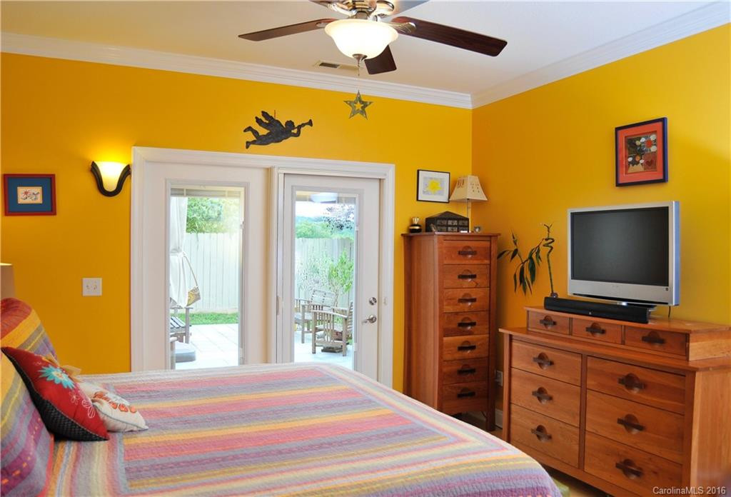849 West Pointe Drive #38 - Photo 11