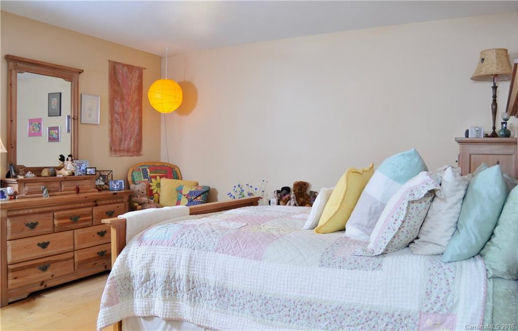 849 West Pointe Drive #38 - Photo 15