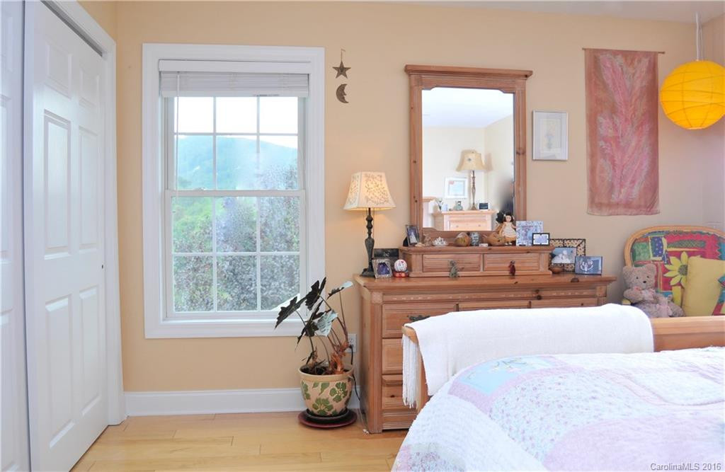 849 West Pointe Drive #38 - Photo 16