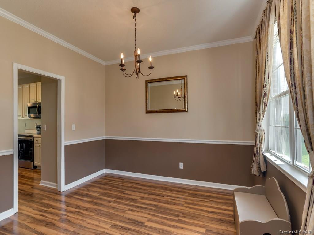 62 Woodfern Road - Photo 2