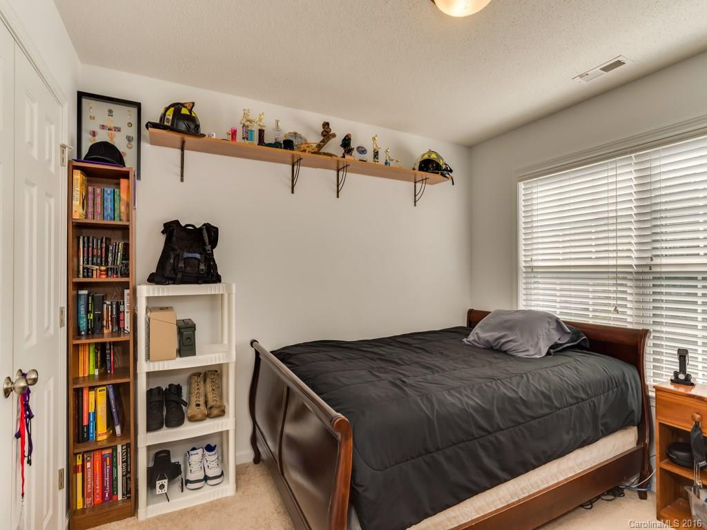 62 Woodfern Road - Photo 21