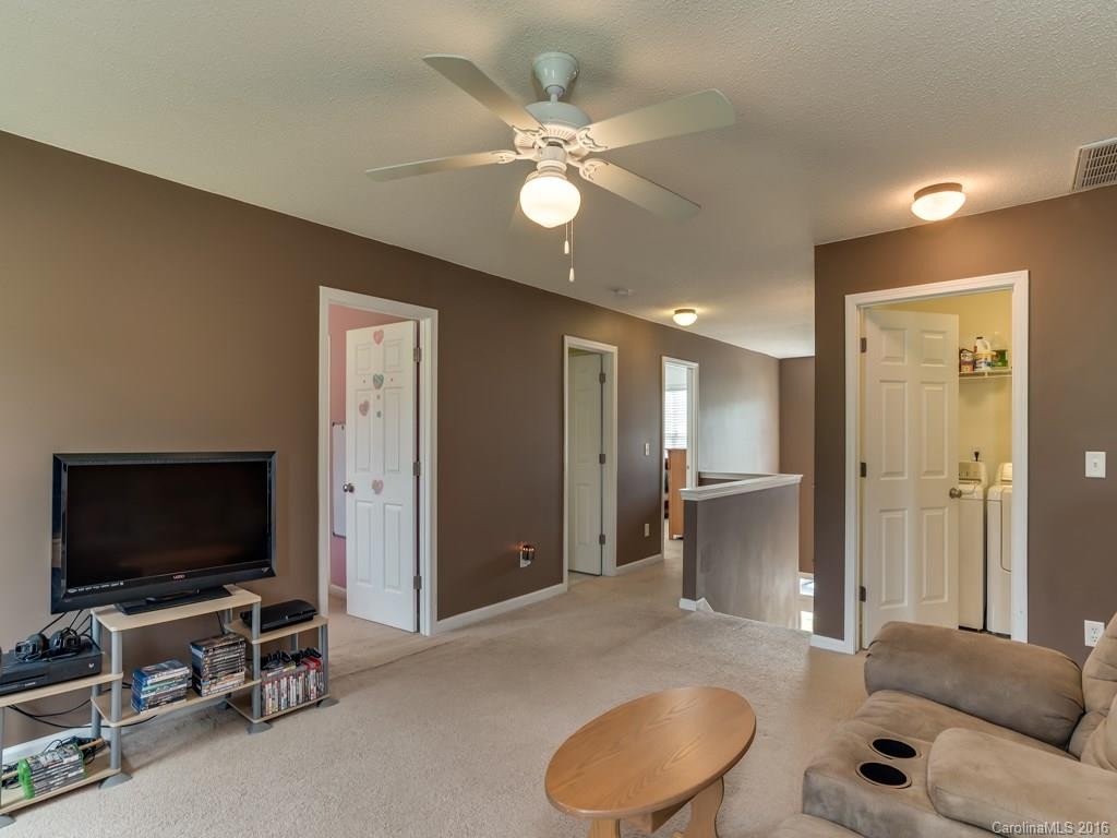 62 Woodfern Road - Photo 22