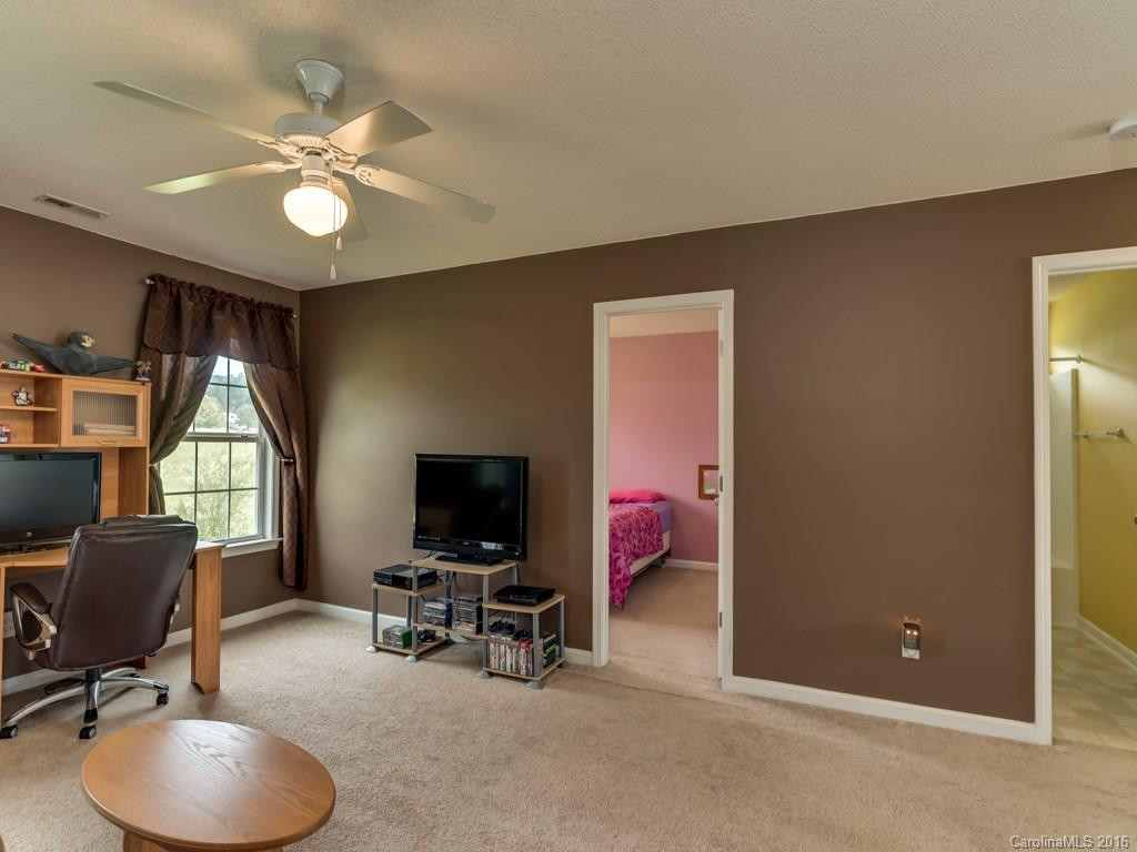 62 Woodfern Road - Photo 23