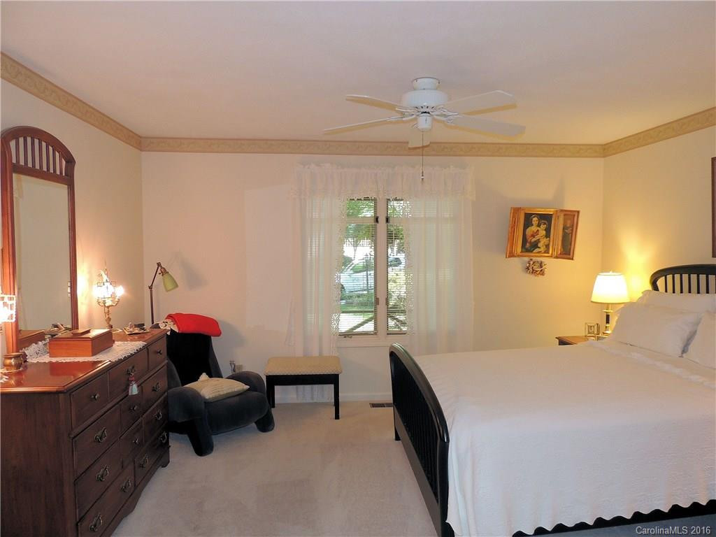 200 Fernwood Drive #6 - Photo 13