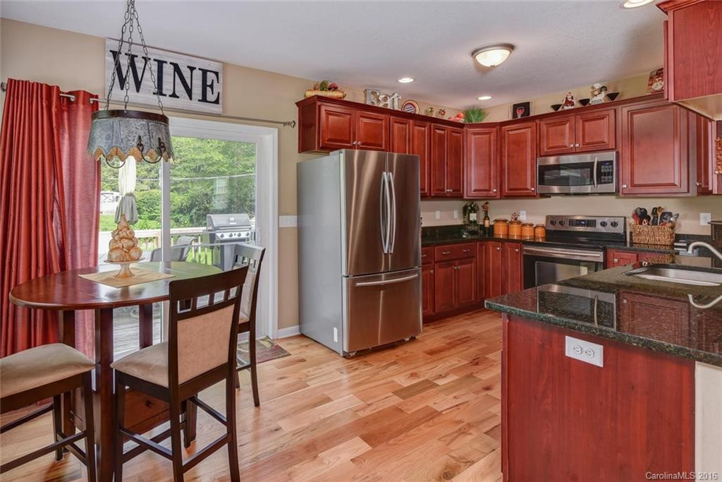 117 Brooklyn Avenue - Photo 8