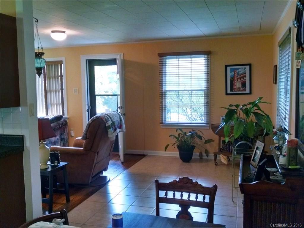 11 Overlook Circle - Photo 2