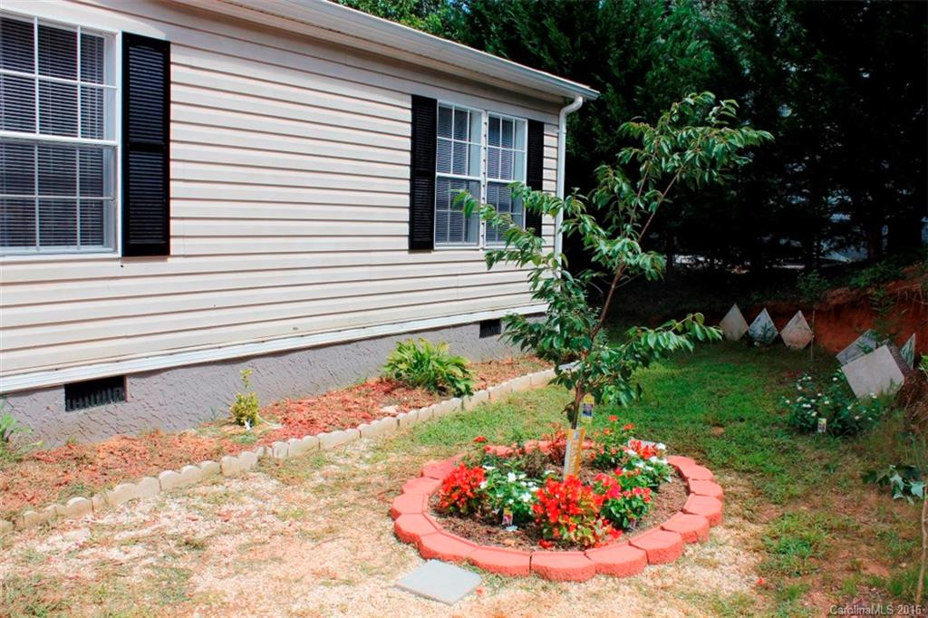 110 Estrine Drive #17 - Photo 2