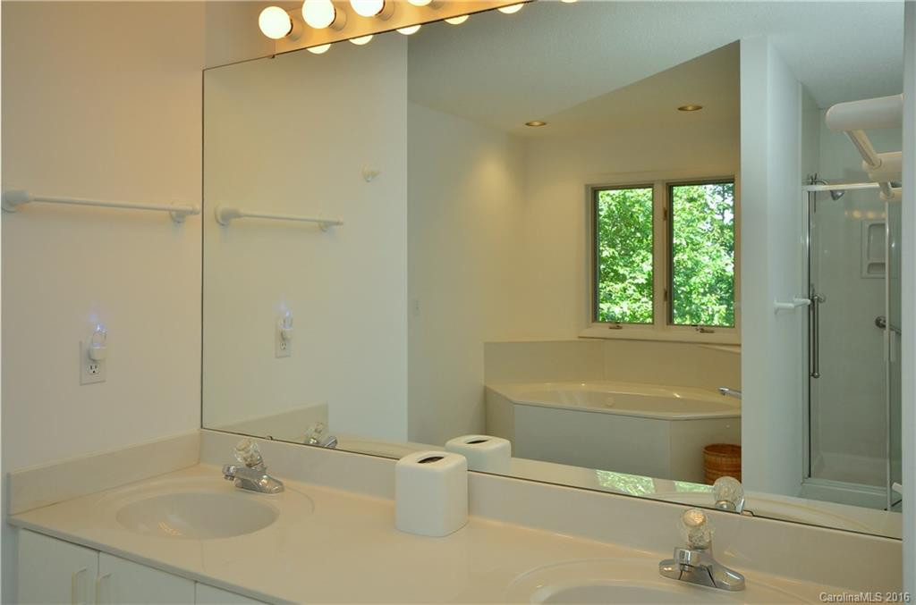 258 Dalhousie Court #45R - Photo 12