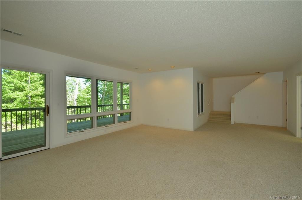 258 Dalhousie Court #45R - Photo 17