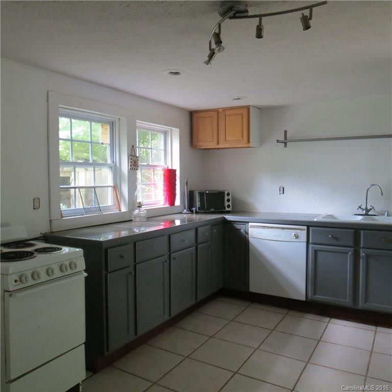 179 Jonathan Creek Road - Photo 4